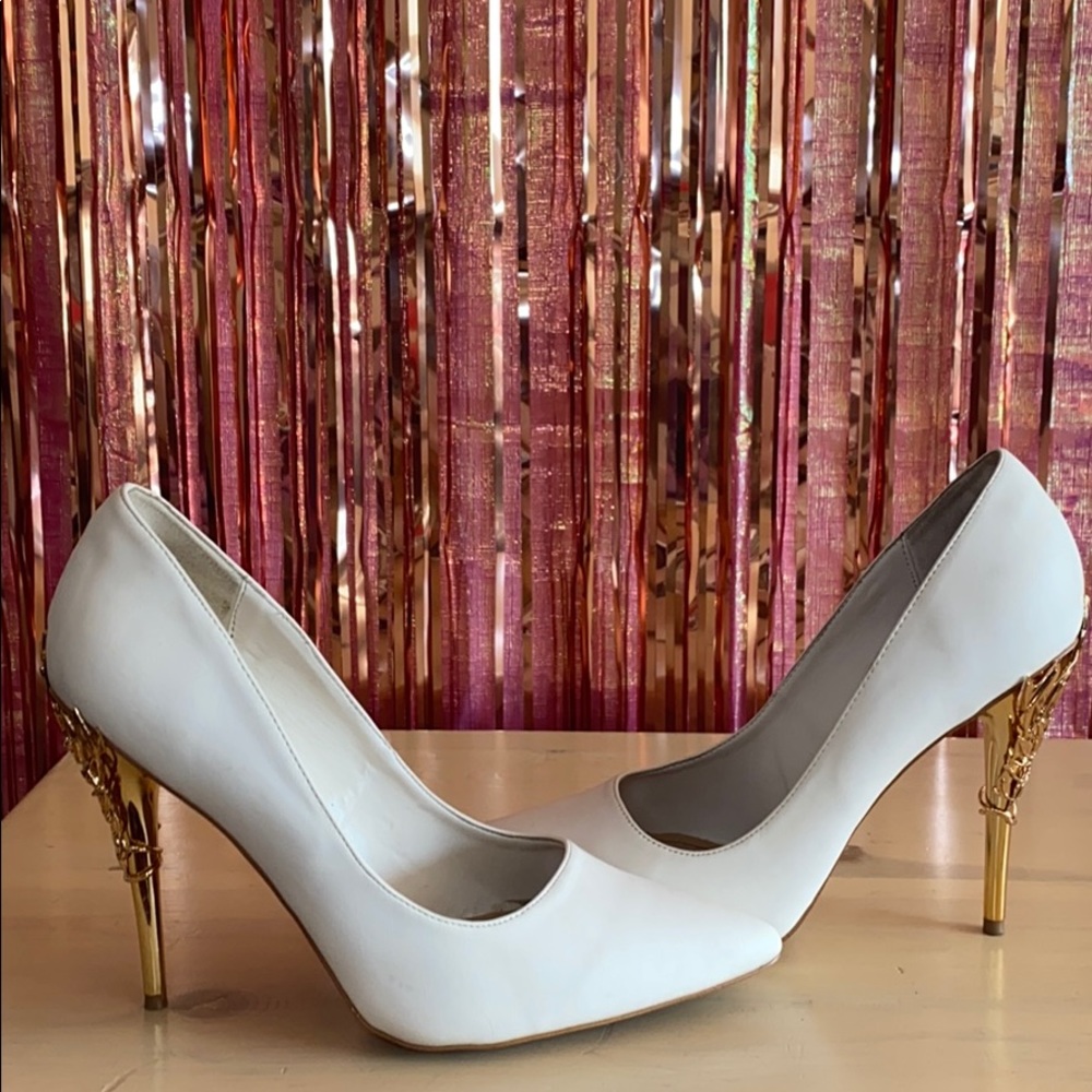 White heels SOLD!!!! - Picture 3 of 4